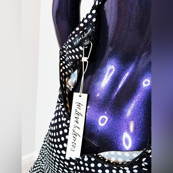 XS! - Picture 5 of 6